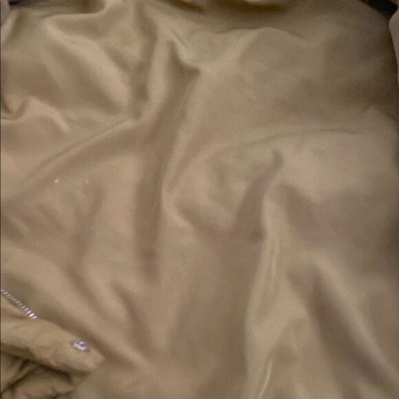 LOFT Olive Puffer Jacket - Picture 5 of 6